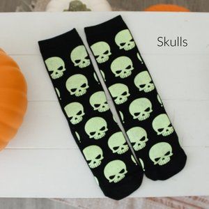 Halloween Glow Socks - Skulls